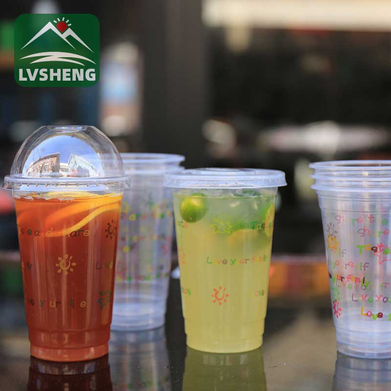 Cawan Plastik Dengan Straw
